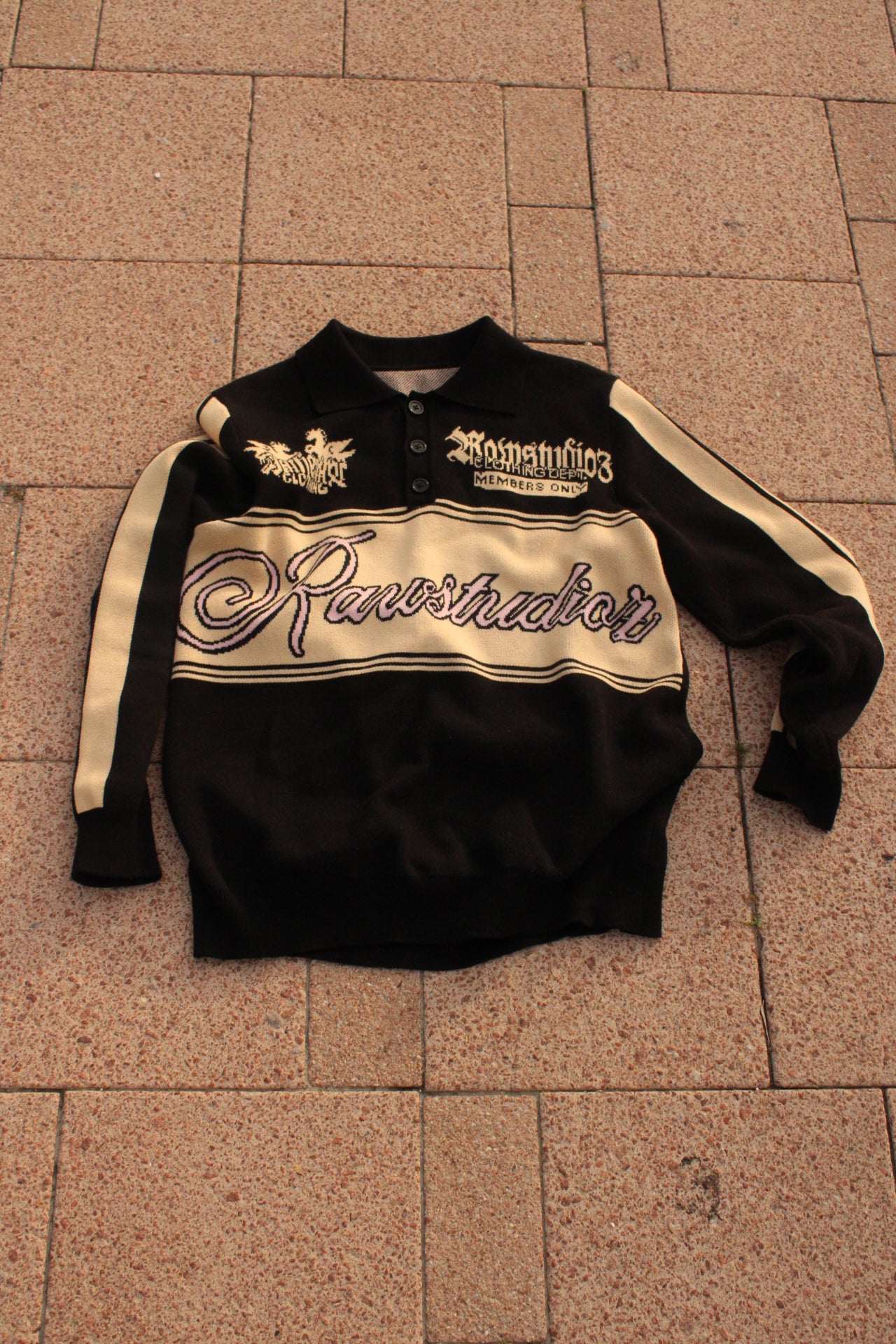 "RS MEMBERS ONLY" button up sweater (Black)
